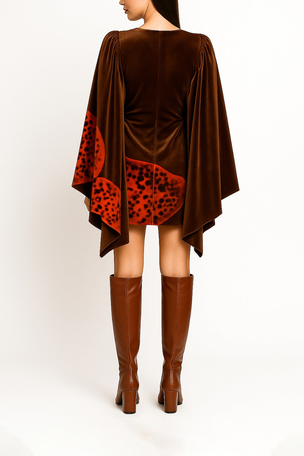 VESTIDO VELUDO CASTANHO COM ESTAMPA ARTÍSTICA SAHOCO
