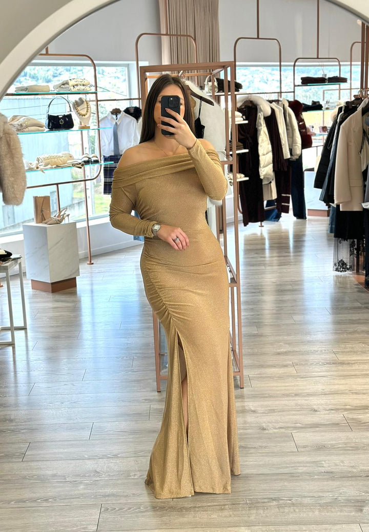 VESTIDO COMPRIDO DOURADO DE MALHA METÁLICA RINASCIMENTO