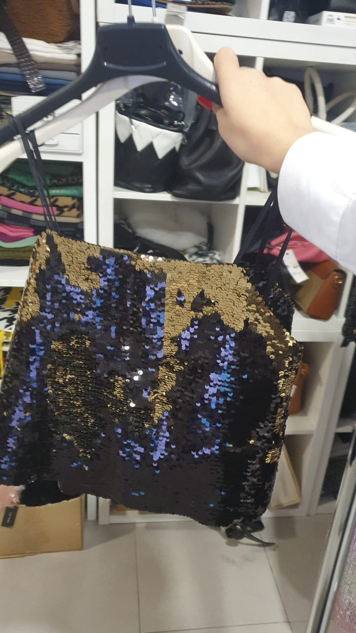 TOP DE LANTEJOULAS PRETO E DOURADO IMPERIAL