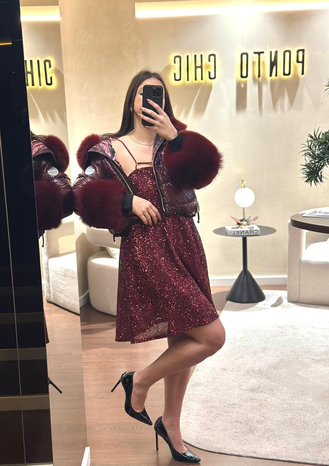 VESTIDO BORDEAUX DE LANTEJOULAS IMPERIAL