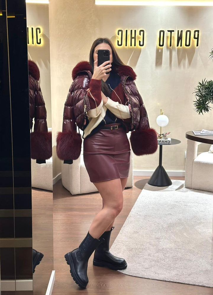 SAIA EM ECOPELE BORDEAUX PONTO CHIC