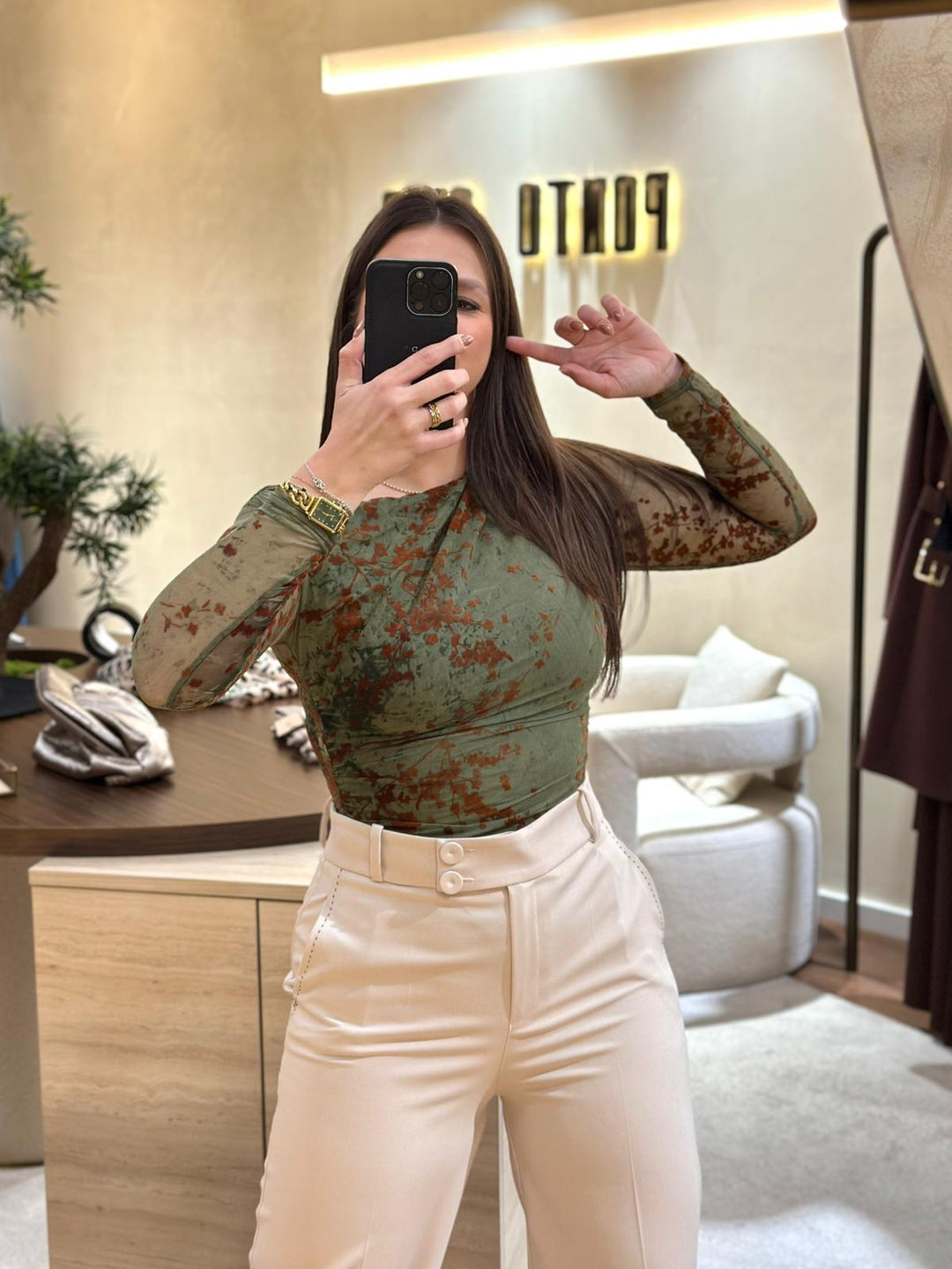 BODY VERDE COM PADRÃO FLORAL PONTO CHIC
