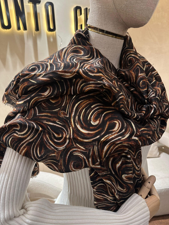 LENÇO CASTANHO ESCURO COM BRILHO DOURADO PONTO CHIC