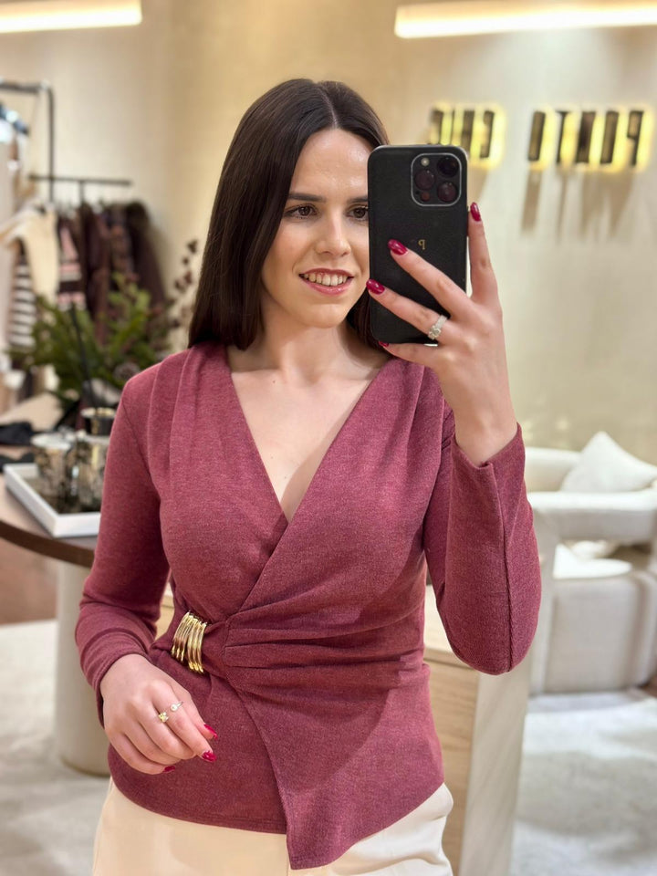 CAMISOLA BORDO COM DETALHE DOURADO PONTO CHIC