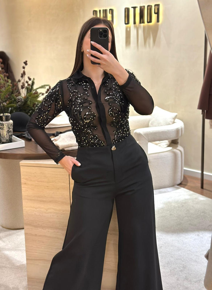 CALÇA PRETA COM BOTÃO DOURADO PONTO CHIC