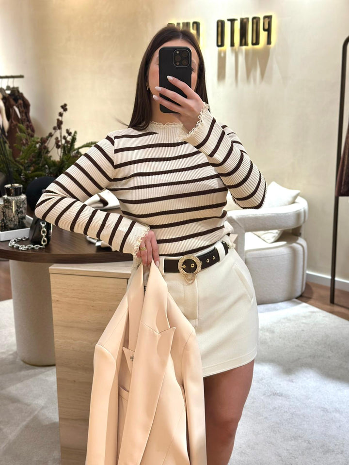 CAMISOLA DE RISCA CASTANHA E CREME PONTO CHIC