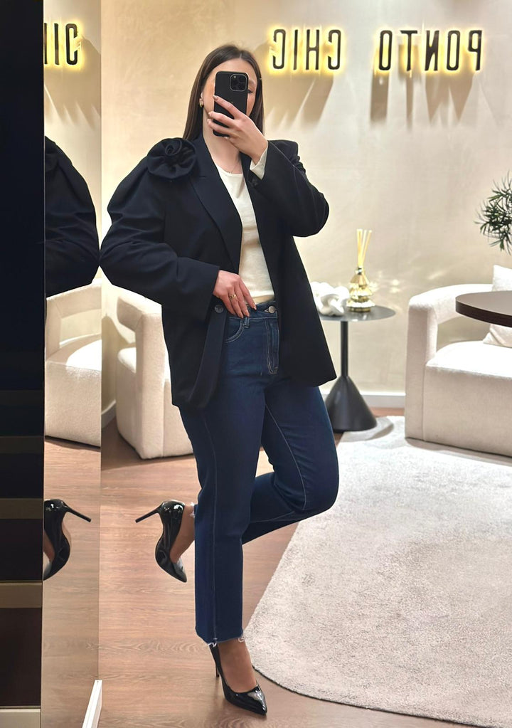 CALÇA DE GANGA MOM JEANS AZUL DESFIADA PONTO CHIC