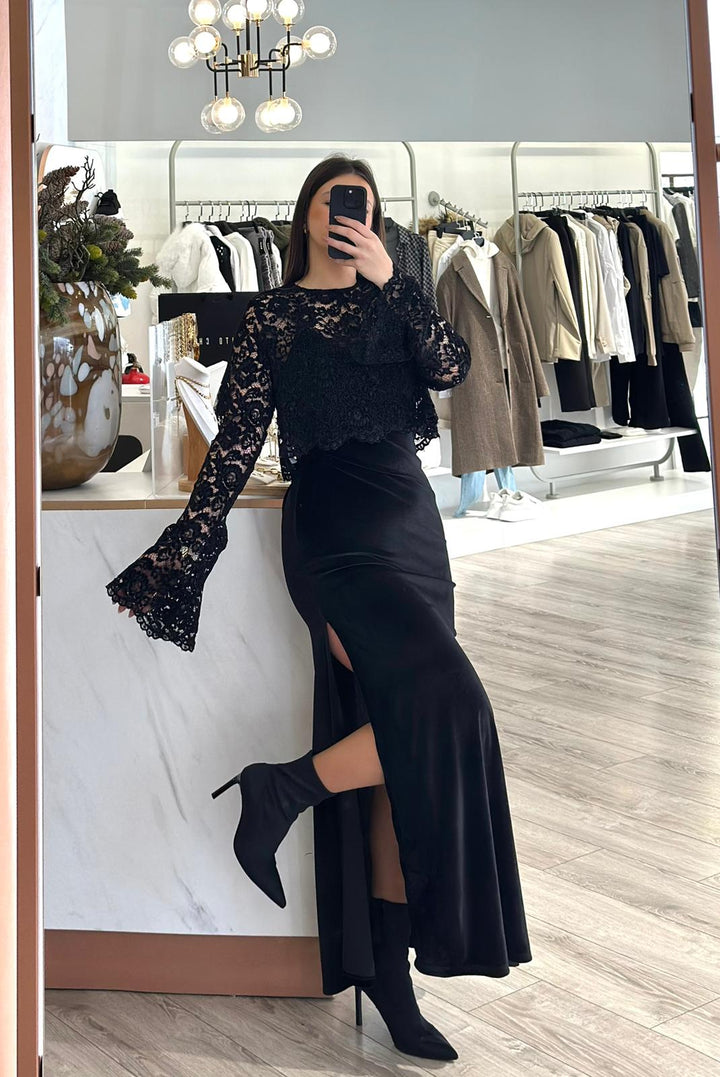 VESTIDO PRETO EM VELUDO COM TOP DE RENDA DIXIE