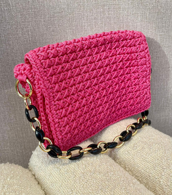 MALA TIRACOLO ROSA COM CORRENTE PONTO CHIC
