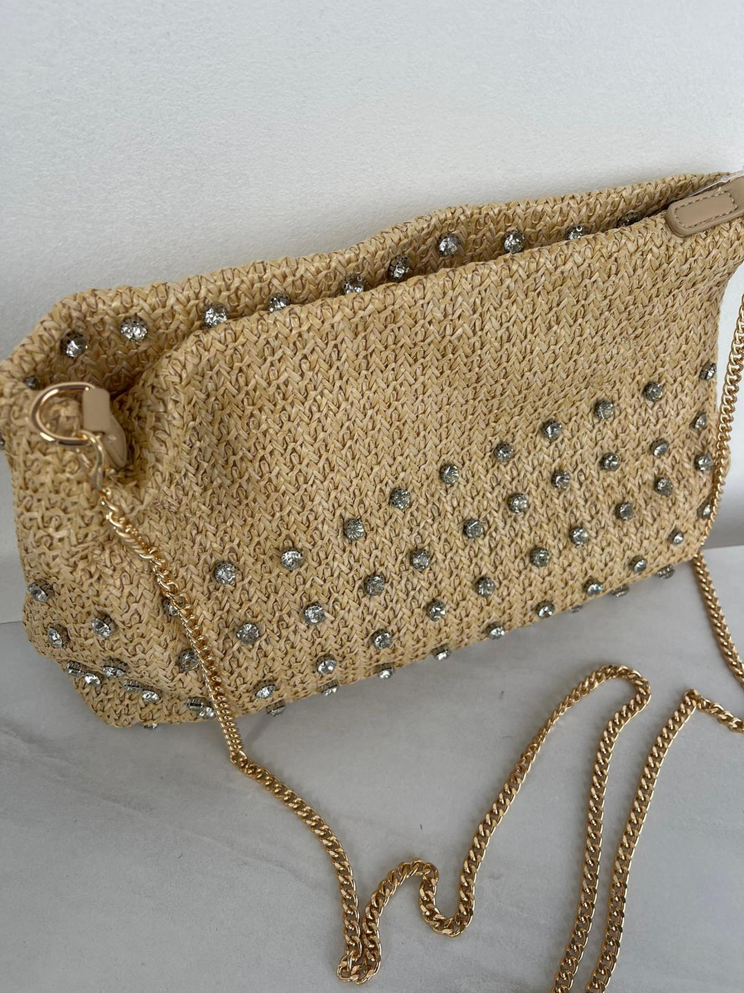MALA PALHA COM APLICAÇÕES DE BRILHOS PRATEADOS PONTO CHIC