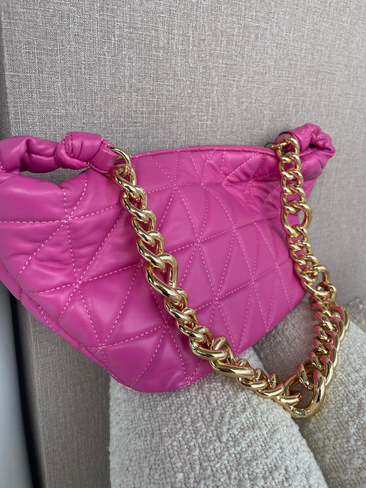 MALA  ACOLCHOADA ROSA COM CORRENTE PONTO CHIC
