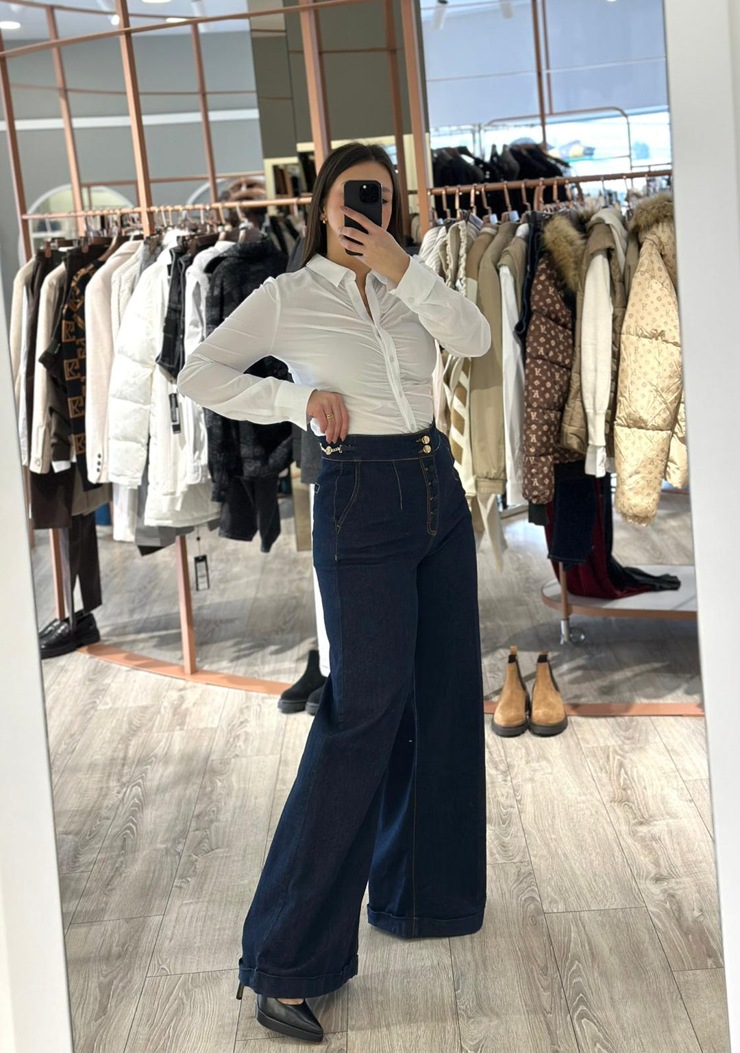 CAMISA BRANCA FRANZIDA PONTO CHIC