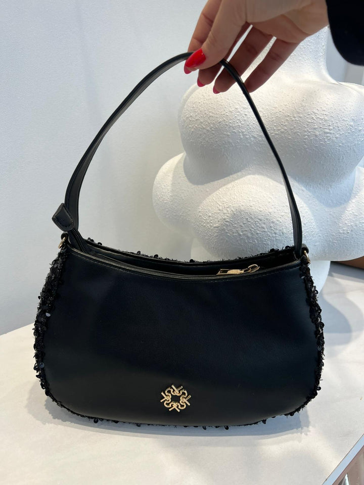 BOLSA PRETA COM LANTEJOULAS RINASCIMENTO