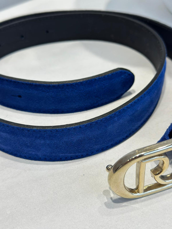 CINTO AZUL COM FIVELA DOURADA RINASCIMENTO