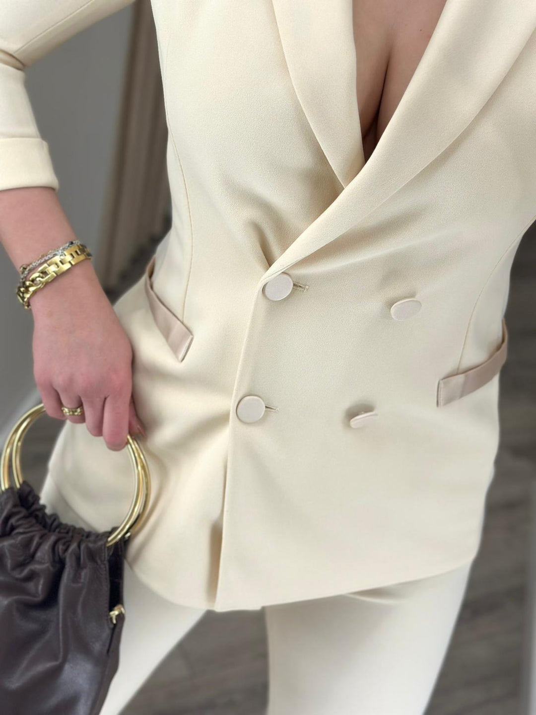 BLAZER CREME COM BOTÕES E LAPELAS FORRADOS IMPERIAL