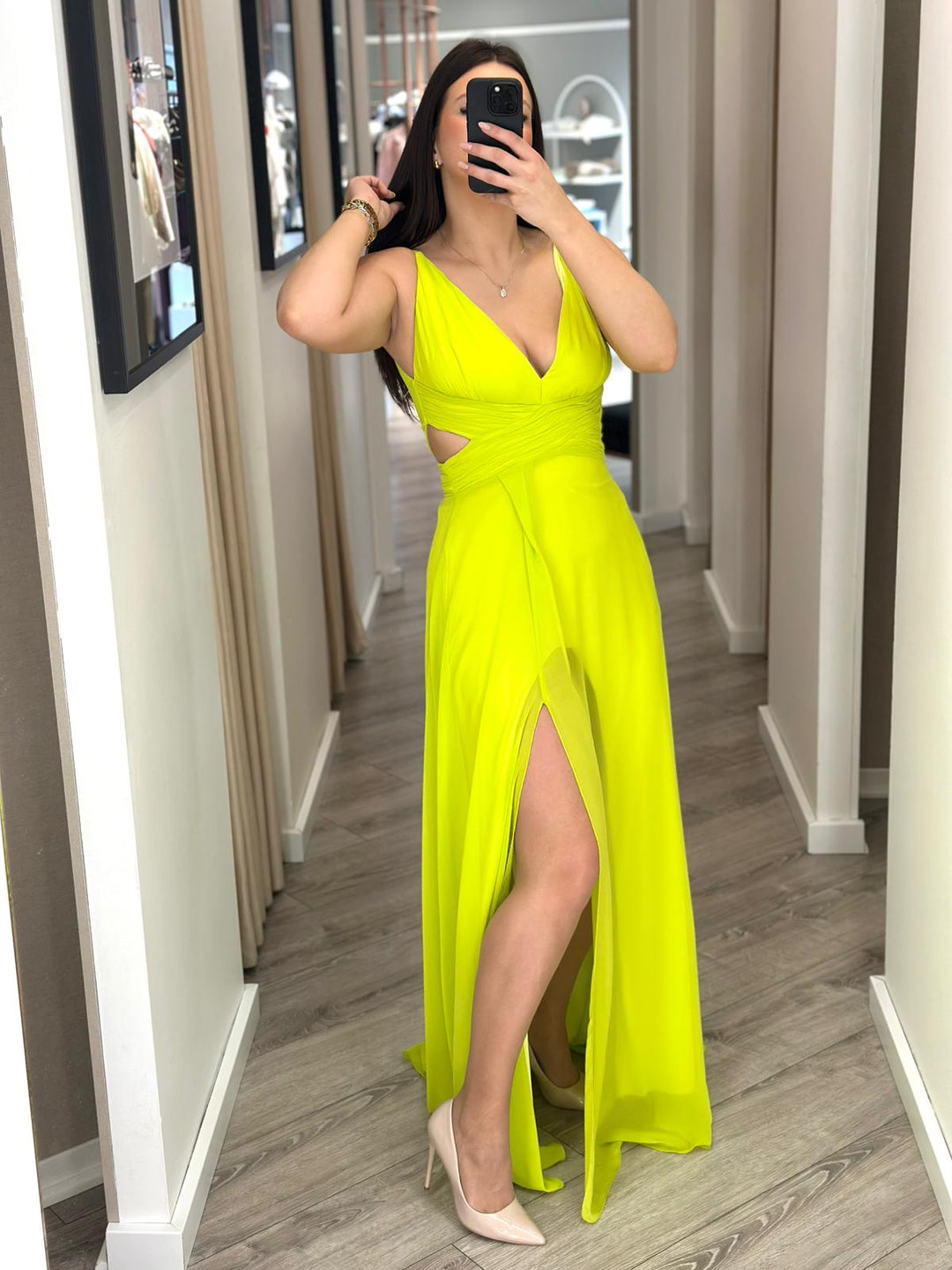 VESTIDO LONGO VERDE LIMA COM DECOTE EM V PONTO CHIC