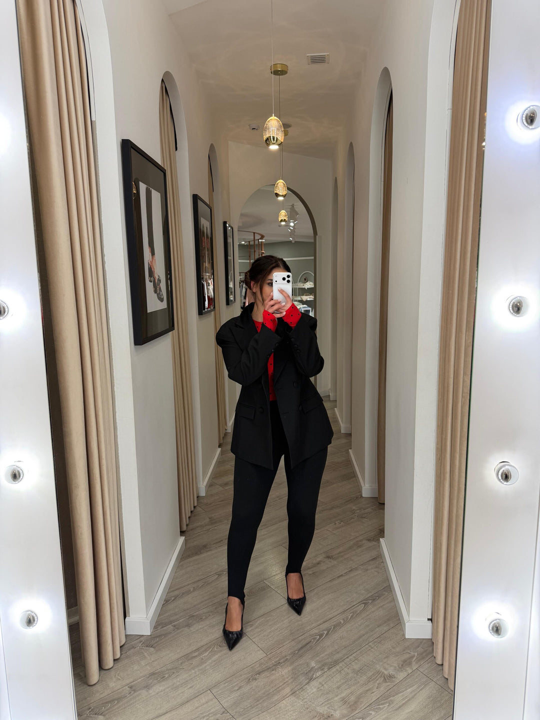 LEGGING PRETA COM PRESILHA NO PÉ PONTO CHIC