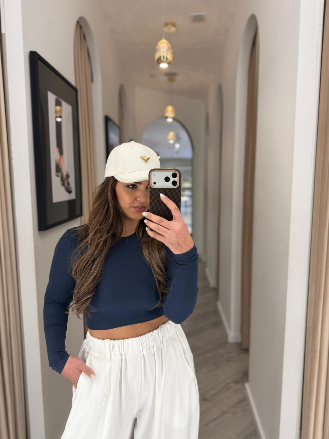 TOP CROPPED AZUL MARINHO MANGA COMPRIDA PONTO CHIC