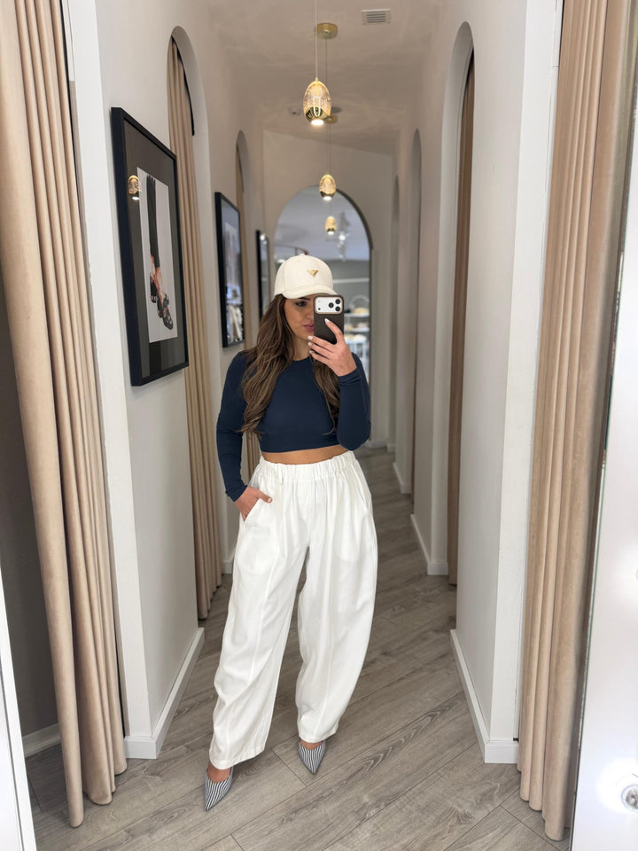 TOP CROPPED AZUL MARINHO MANGA COMPRIDA PONTO CHIC