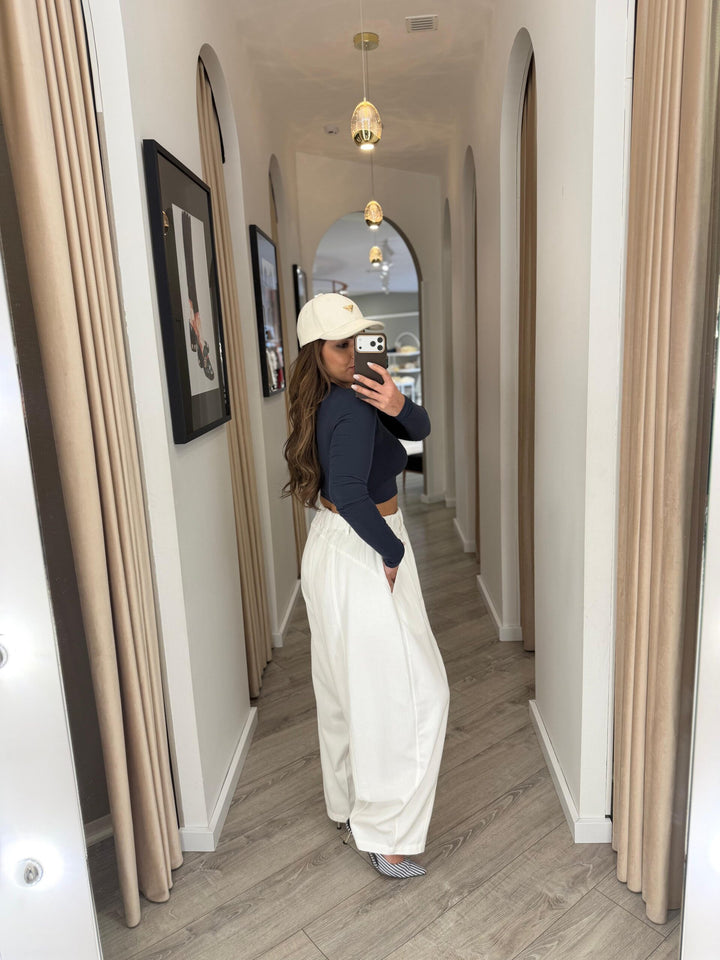 CALÇA BRANCA BAGGY PONTO CHIC