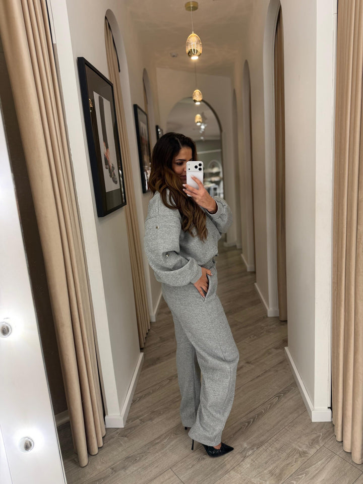 CALÇA CINZA EM MALHA PONTO CHIC