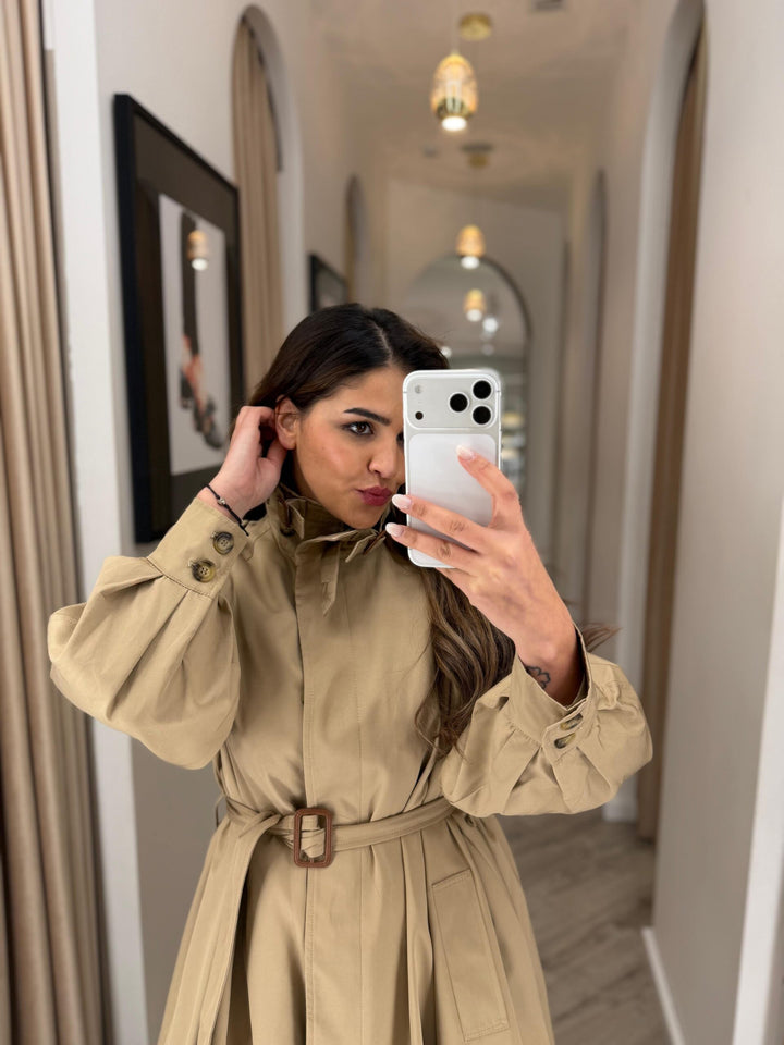 TRENCH COAT BEGE COM CINTO PONTO CHIC