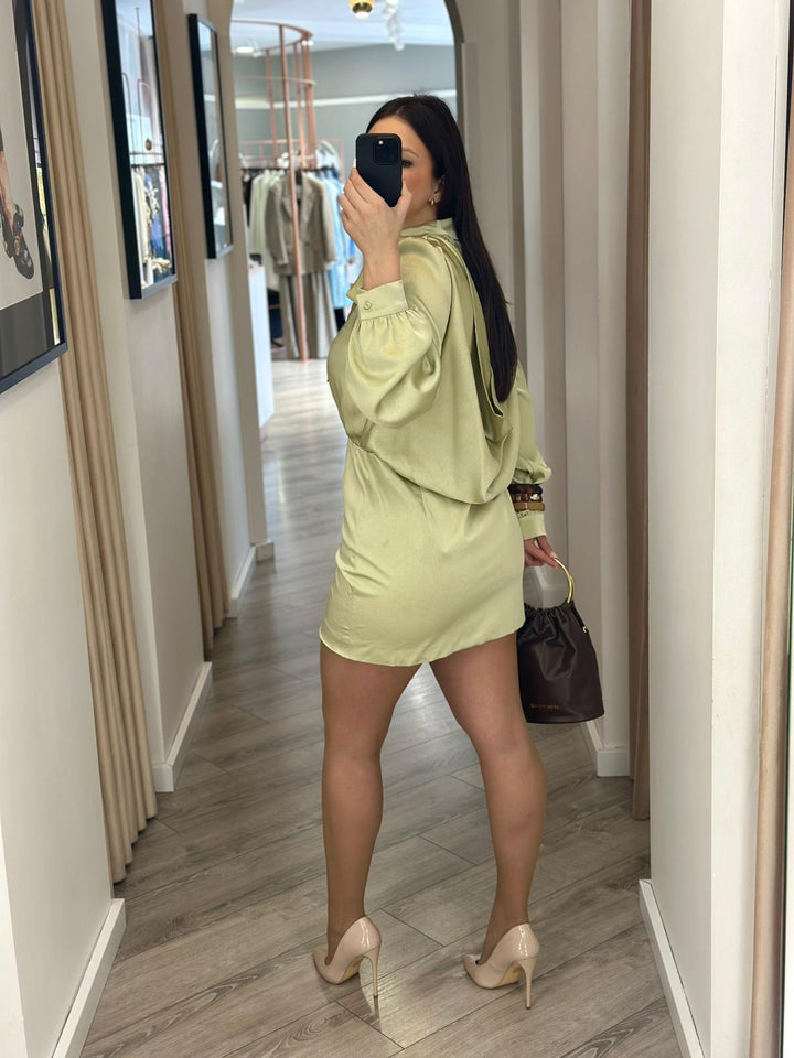 VESTIDO CURTO VERDE SECO COM RENDA NAS COSTAS PONTO CHIC