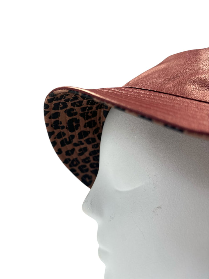 CHAPÉU BORDÔ REVERSÍVEL ANIMAL PRINT PONTO CHIC