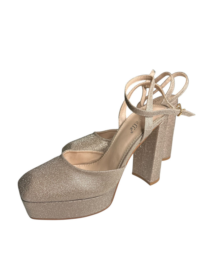 SAPATO PLATAFORMA BRILHANTE DOURADO COM SALTO GROSSO PONTO CHIC