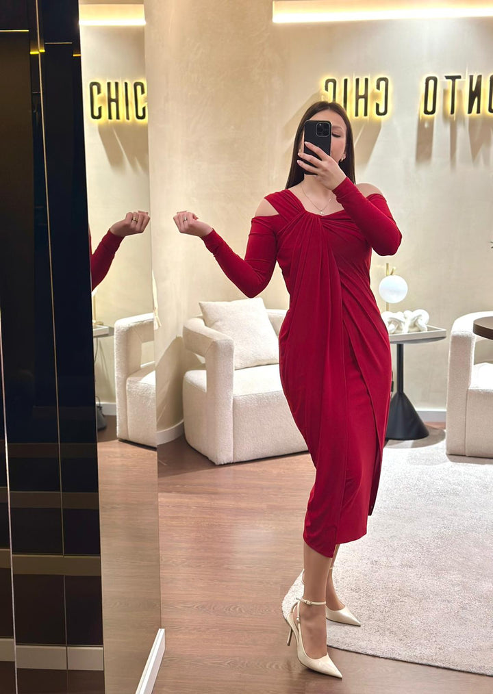 VESTIDO MIDI VERMELHO COM DRAPEADO FRONTAL PONTO CHIC