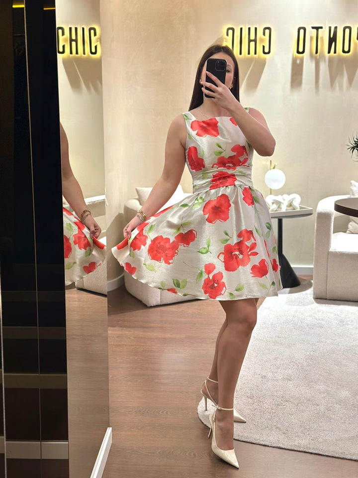 VESTIDO CURTO ESTAMPADO FLORAL PONTO CHIC