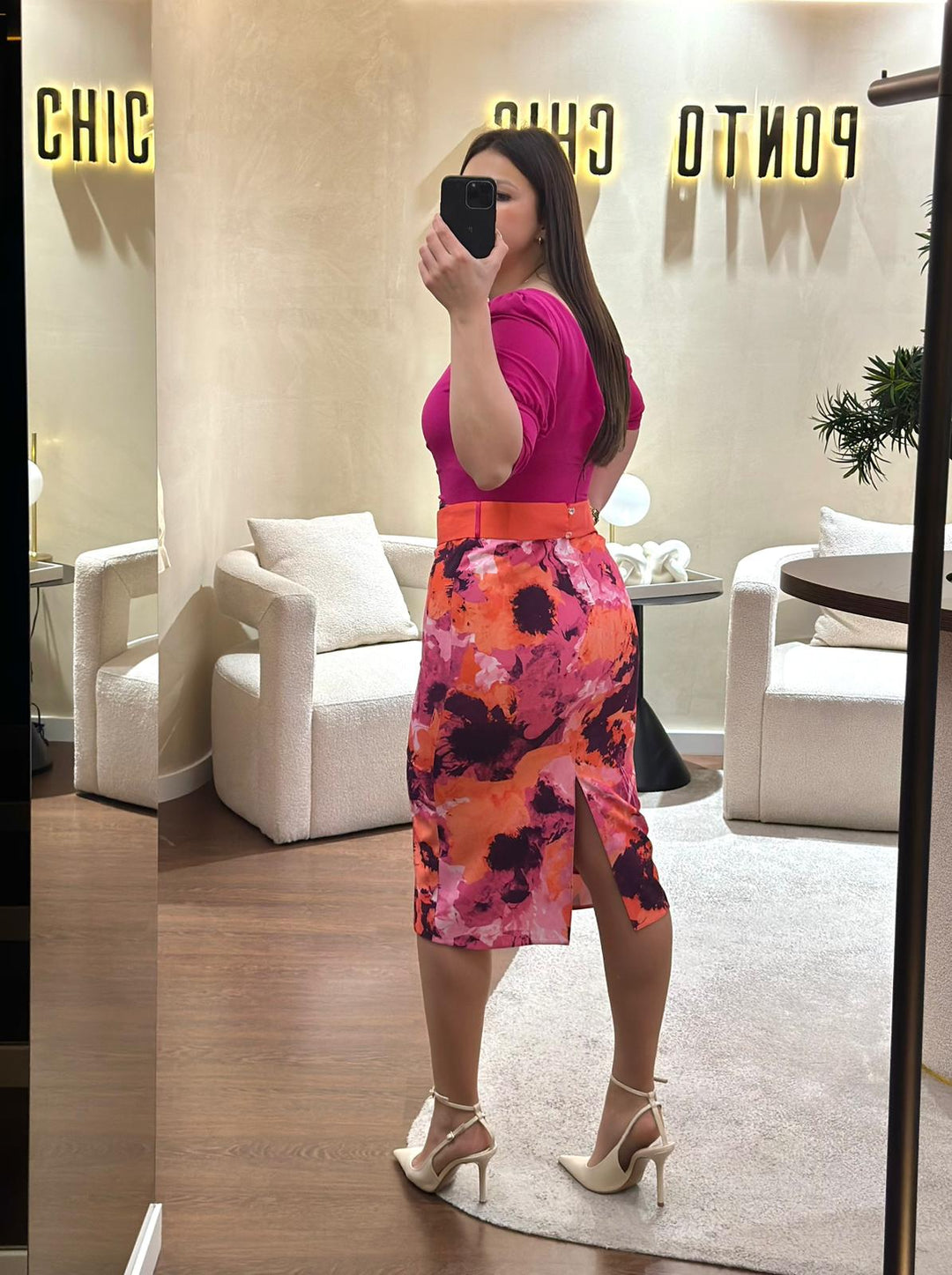 VESTIDO MIDI BICOLOR COM ESTAMPADO ARTÍSTICO PONTO CHIC