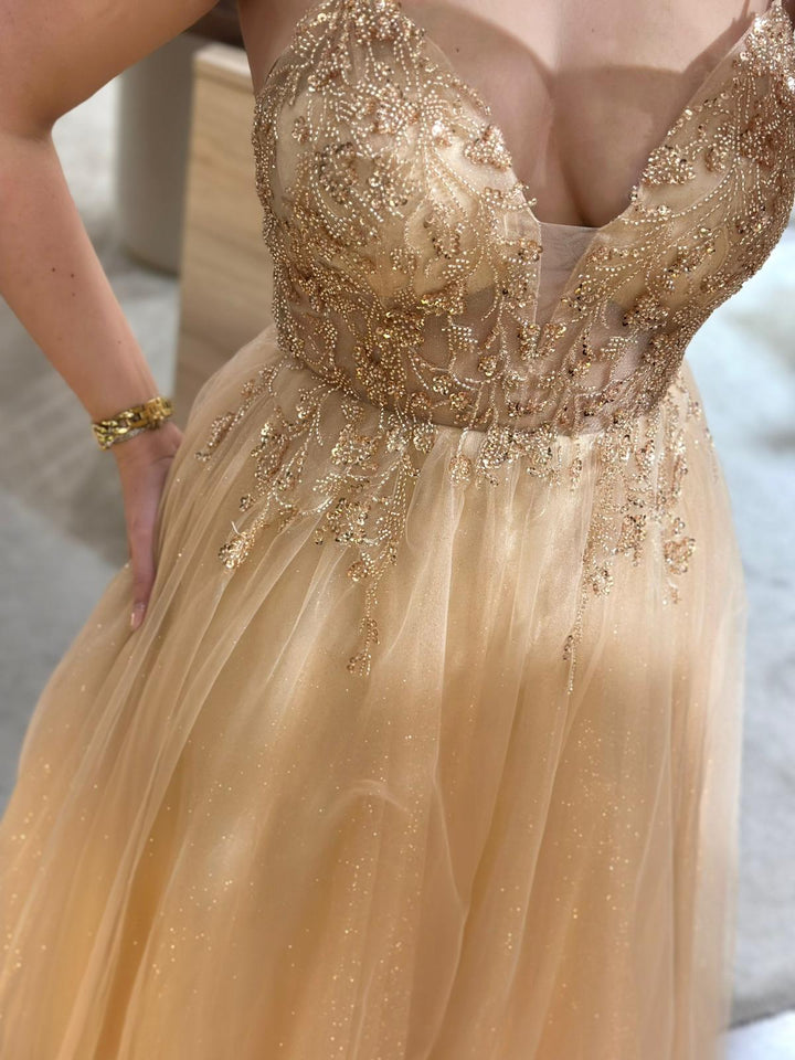 VESTIDO LONGO CHAMPANHE BORDADO COM TULE PONTO CHIC