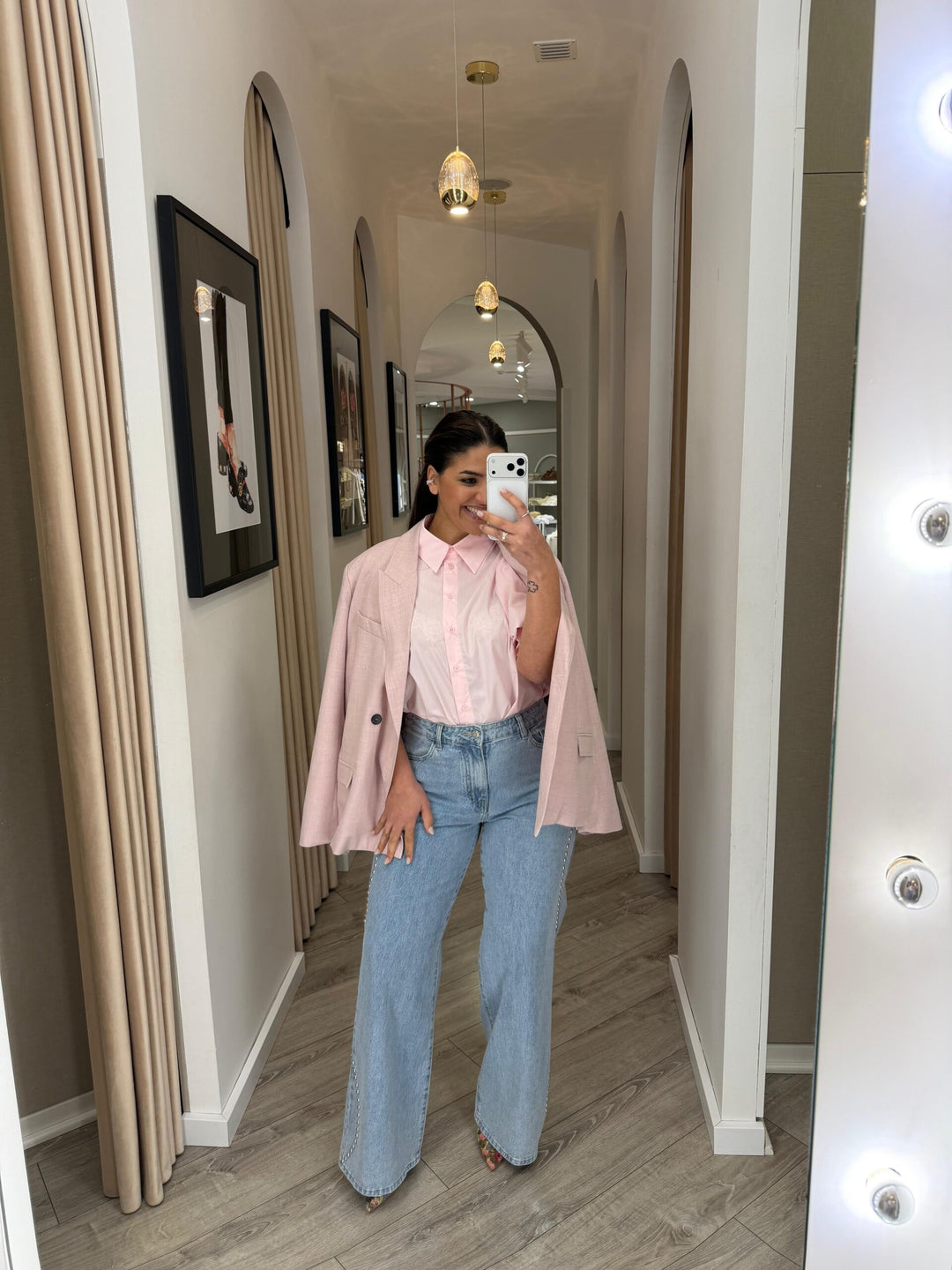 CAMISA ROSA COM MANGA VOLUMOSA PONTO CHIC