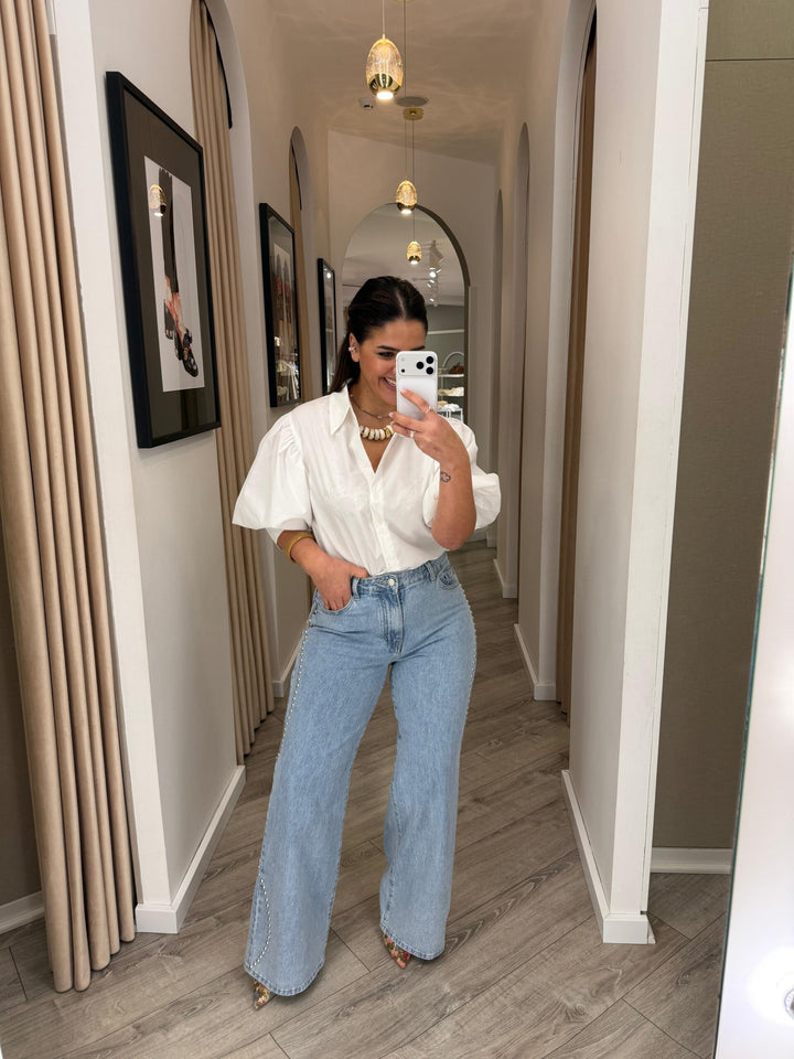 CAMISA BRANCA COM MANGA VOLUMOSA PONTO CHIC