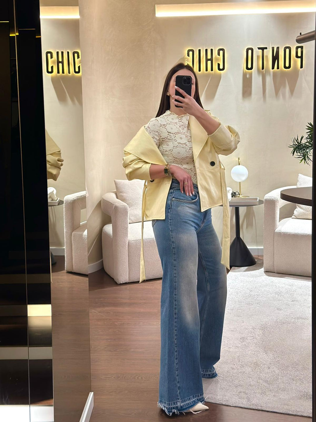 CASACO AMARELO MANTEIGA COM CINTO PONTO CHIC