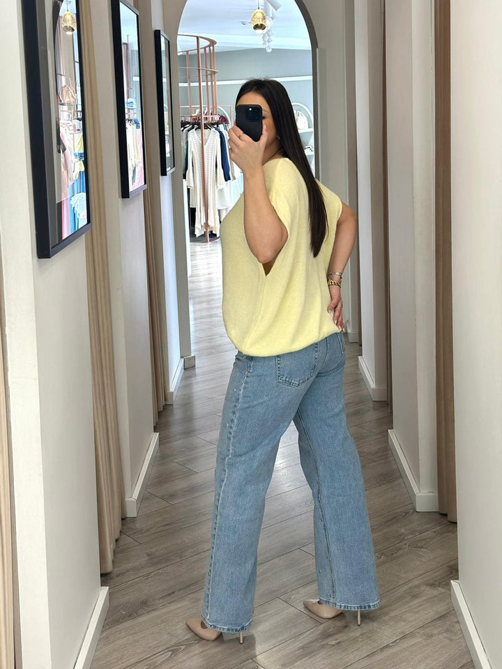 CALÇA DE GANGA COM APLICAÇÕES EM CORAÇÃO PONTO CHIC
