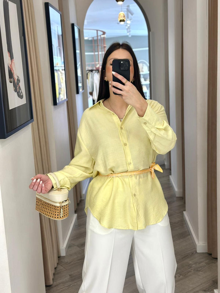 CAMISA AMARELO SUAVE COM LENÇO PONTO CHIC