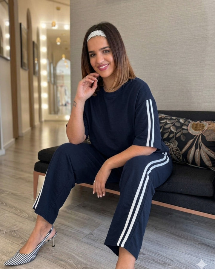 CONJUNTO AZUL MARINHO COM SWEAT E CALÇA COM FAIXA LATERAL PONTO CHIC