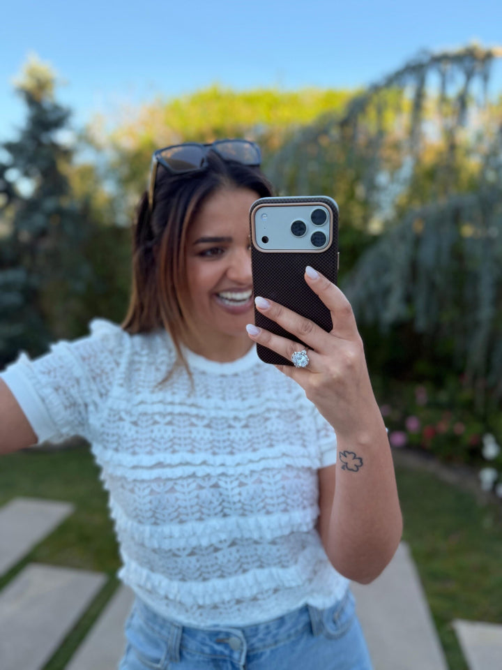 CAMISOLA BRANCA EM RENDA COM FOLHOS PONTO CHIC