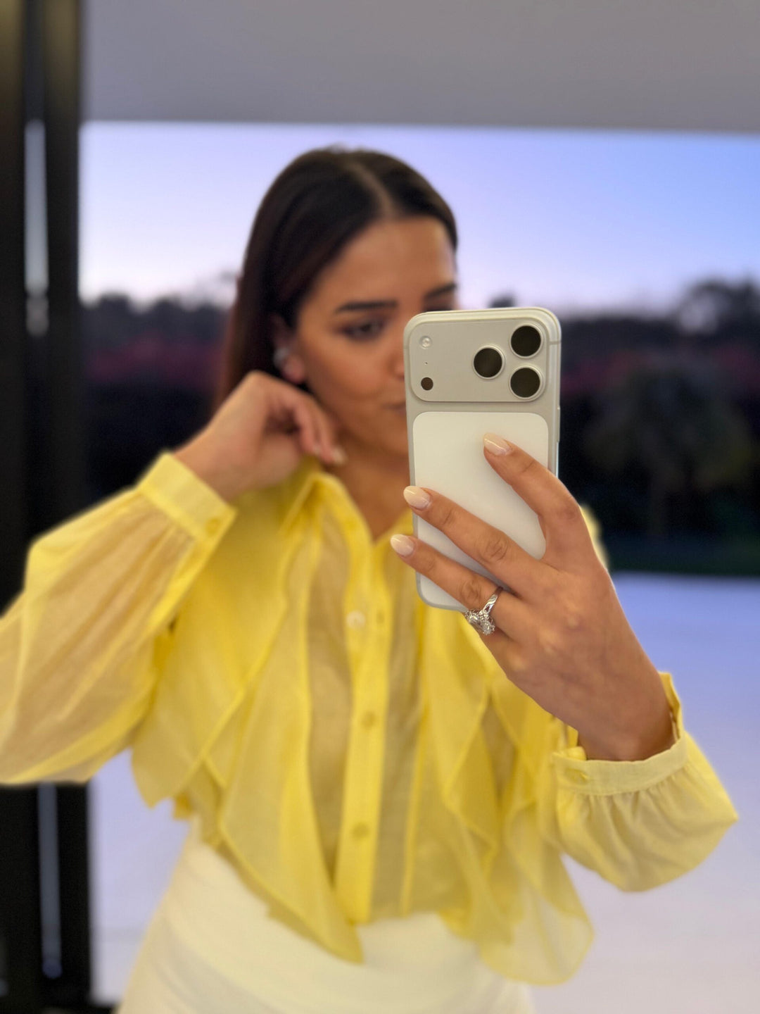 BLUSA AMARELO CLARO COM FOLHOS RINASCIMENTO