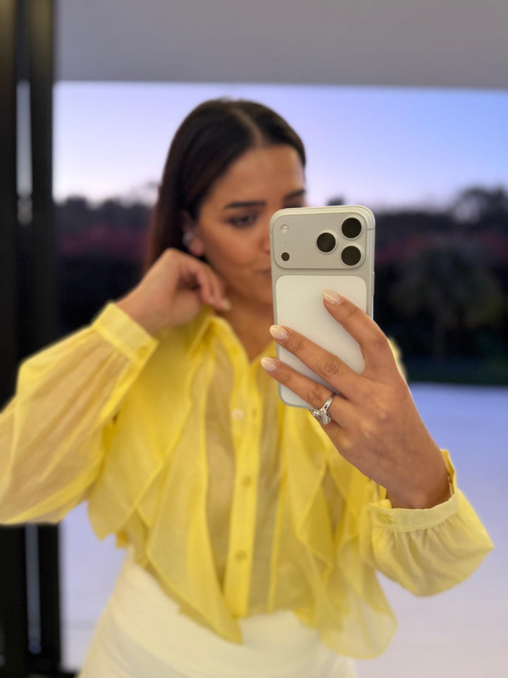 BLUSA AMARELO CLARO COM FOLHOS RINASCIMENTO