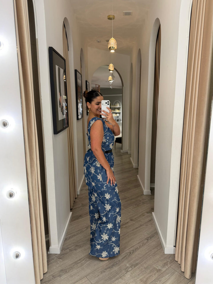 CALÇA PANTALONA EM TENCEL COM BORDADO FLORAL MISS YOU