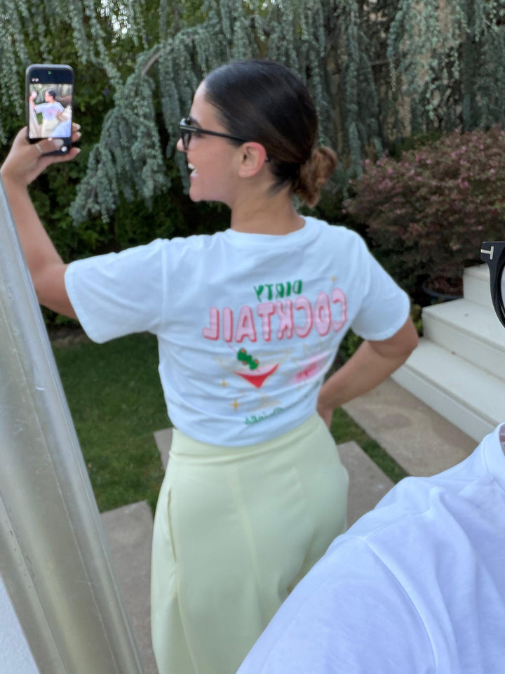 T-SHIRT BRANCA COM ESTAMPADO COCKTAIL PONTO CHIC