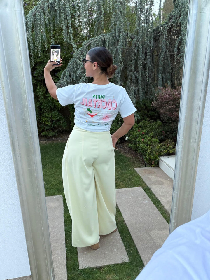 T-SHIRT BRANCA COM ESTAMPADO COCKTAIL PONTO CHIC