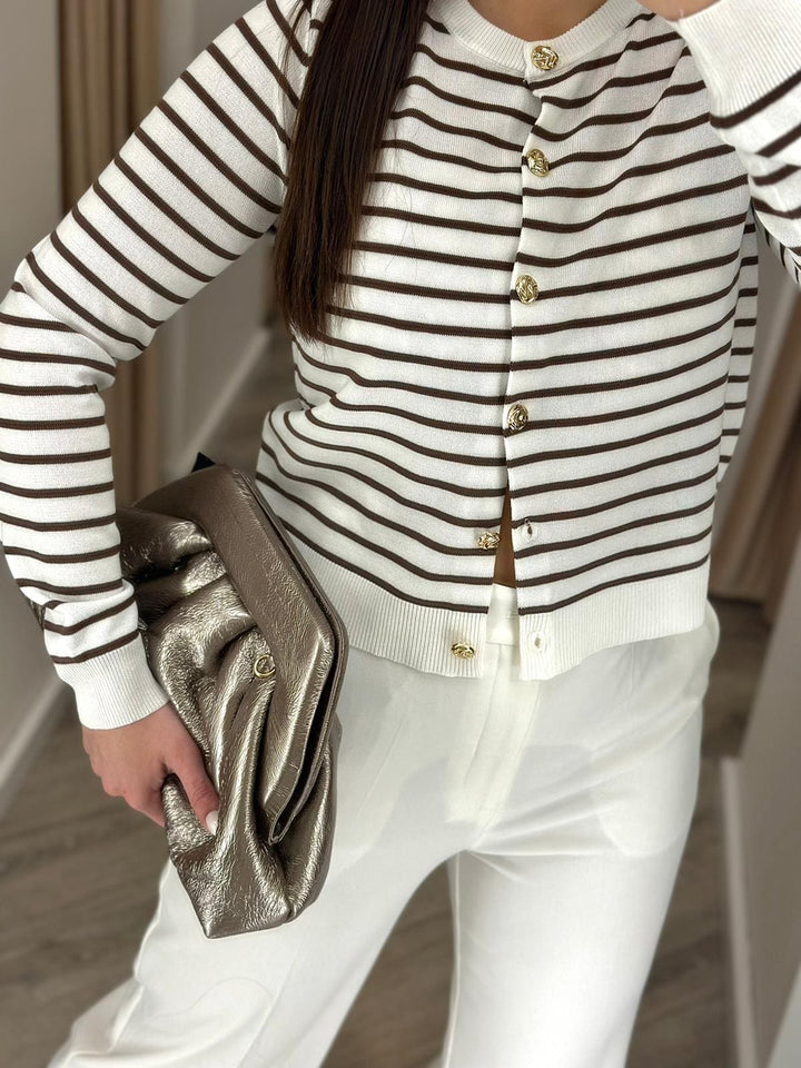 CARDIGAN BRANCO E CASTANHO ÀS RISCAS COM BOTÕES DOURADOS PONTO CHIC
