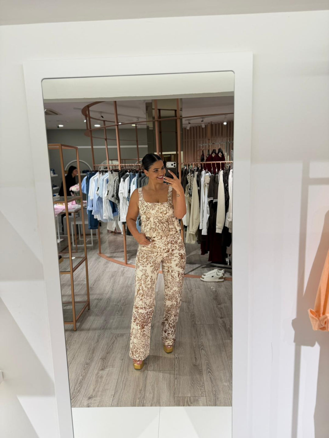 CONJUNTO CALÇA E TOP ESTAMPADO CASTANHO PONTO CHIC