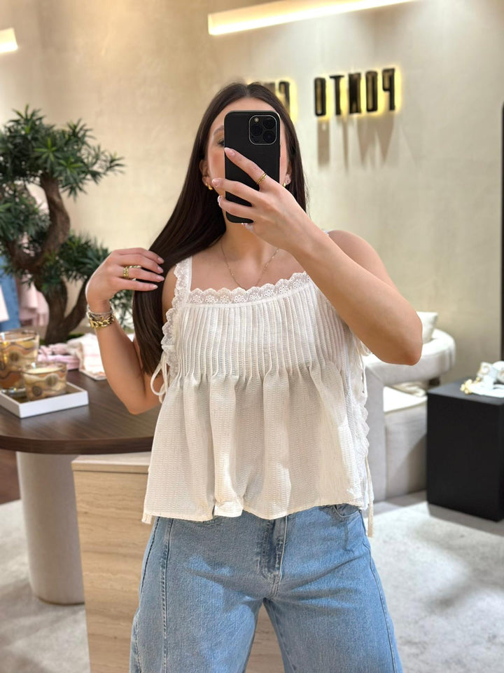 TOP CRU EFEITO LINHO COM BORDADO PONTO CHIC