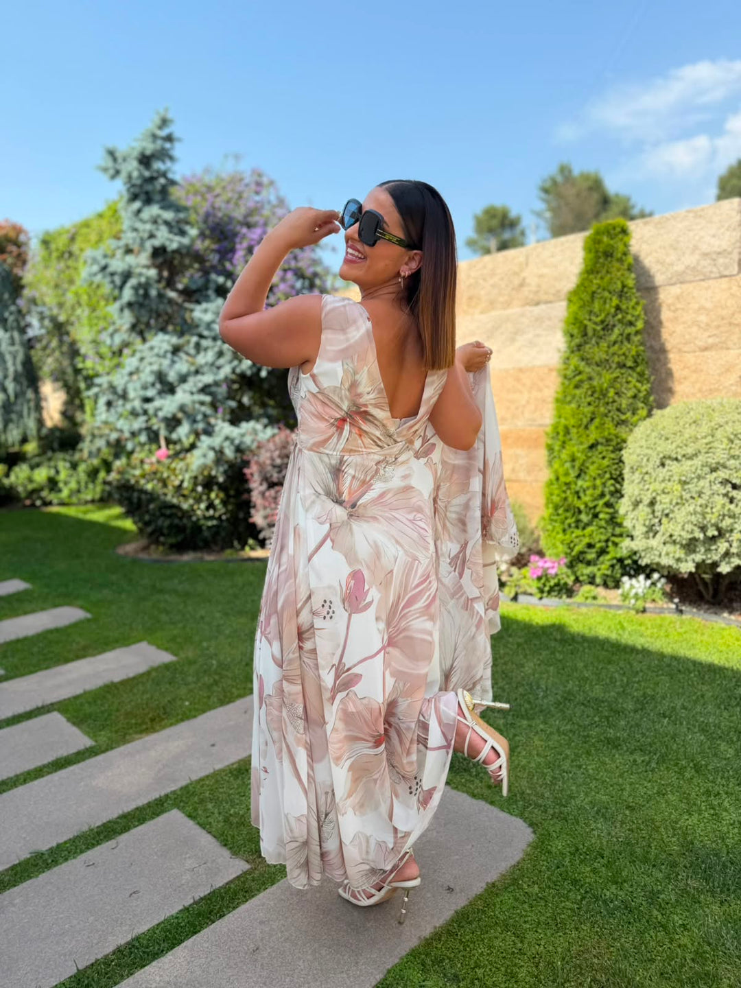 VESTIDO MIDI ESTAMPADO FLORAL PONTO CHIC