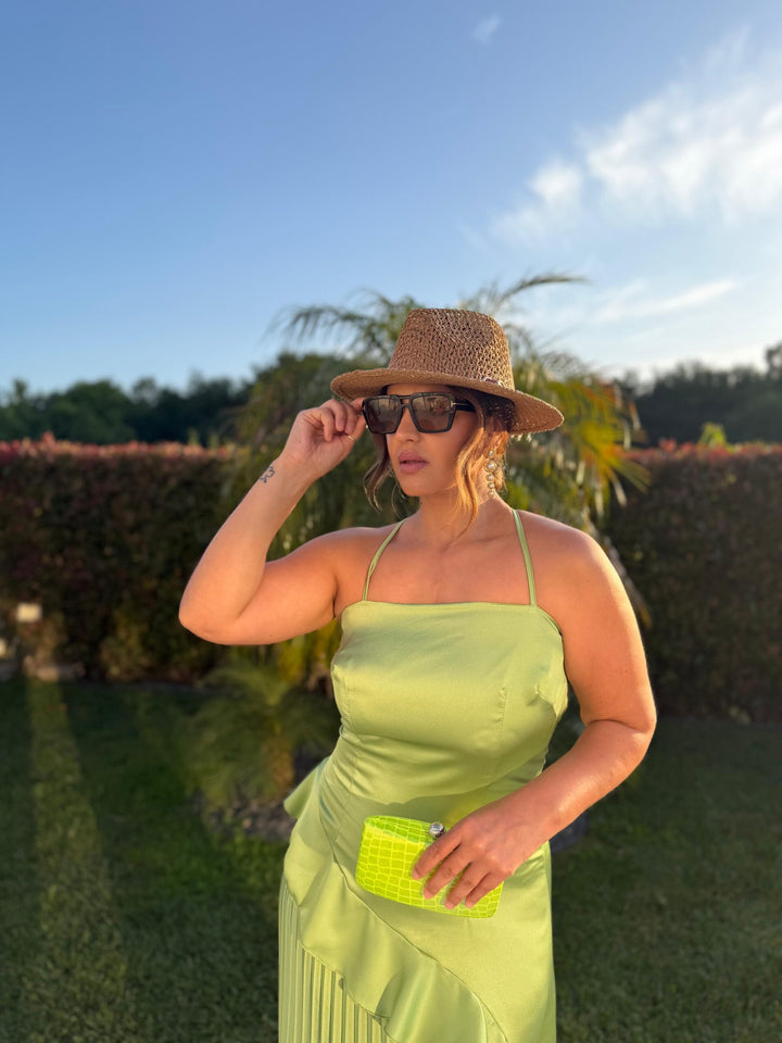 VESTIDO VERDE ACETINADO COM SAIA PLISSADA DIXIE